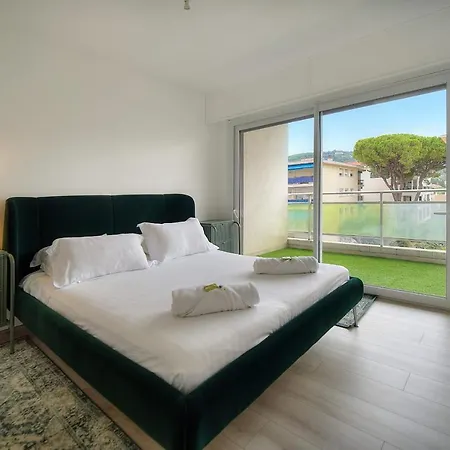 Immogroom - Terrace - Near Shops - Parking - Wifi - Ac Livingroom Апартаменты
